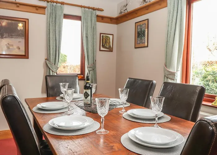 Beech Nook * كيسويك